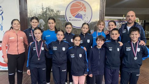 УСПЕХ НАЈМЛАЂИХ КАРАТИСТА ЗРЕЊАНИНА НА КУПУ СРБИЈЕ: Шест медаља сјајан резултат