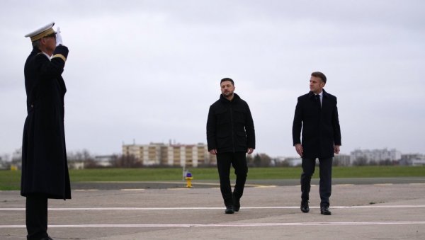 ЗЕЛЕНСКИ У ПОСЕТИ ФРАНЦУСКОЈ: Потписан споразум у војној бази у Вилакублеу
