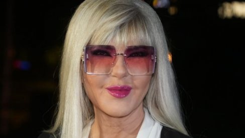 ЈАМИ ПРОГОВОРИЛА О ЕСТЕТСКИМ ИНТЕРВЕНЦИЈАМА: Лекари се на мени вежбали, била сам заморче