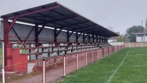 КРОВ НА ТРИБИНАМА ФУДБАЛСКОГ СТАДИОНА У ЖИТИШТУ: Улагање у спортске објекте директно утиче на квалитет и даљи развој спорта