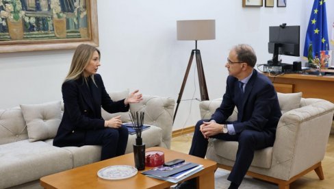 SNABDEVANJE TRŽIŠTA ENERGENTIMA U SRBIJI I DALJE STABILNO UPRKOS IZAZOVIMA: Premijer Macut sa ministarkom Đedović razgovarao o NIS-u