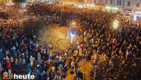 PROTESTI U ČEŠKOJ I SLOVAČKOJ: Ko ruši Babiša i Fica?