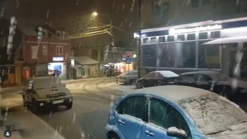 SNEG NAPRAVIO HAOS U OVIM DELOVIMA SRBIJE: Zavejane ulice, pogledajte zimske prizore (VIDEO)