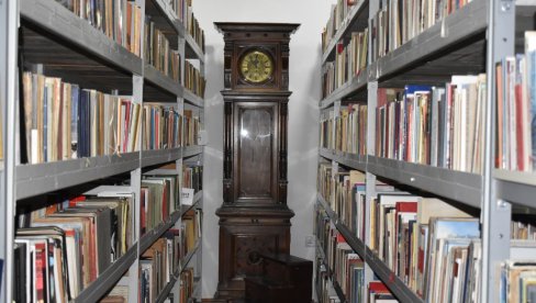 ХРАМ КЊИГЕ ПРОСВЕЋУЈЕ 180 ГОДИНА: Библиотека у Кикинди, једна од три најстарије у Србији, обележила велики јубилеј