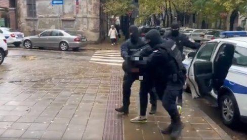 POZNATO KO JE UHAPŠEN U NOVOM PAZARU: Pobegao iz kosovskog zatvora, dosije kao ruski roman (FOTO)