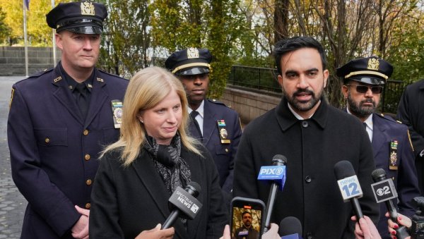 РЕШЕНА КРИЗА У ЊУЈОРКУ: Комесарка њујоршке полиције пристала да сарађује са новим градоначелником