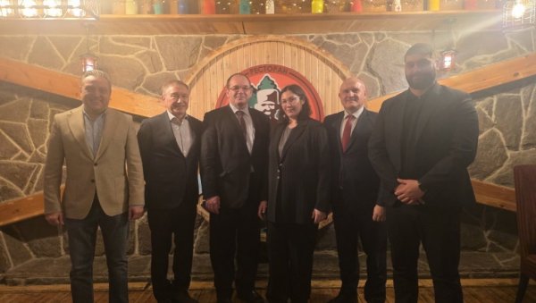 ЈАЧАЊЕ ДИРЕКТНИХ КОНТАКАТА: Унапређење билатералних односа са Казахстаном