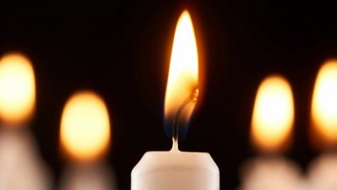 ТРАГЕДИЈА НА КОСОВУ! Фудбалер се срушио на терену и умро на полувремену