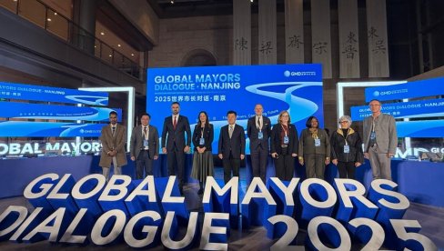 GRADONAČELNIK NOVOG SADA NA SKUPU GRADONAČELNIKA U NANKINGU: Prilika za razmenu iskustava sa brojnim svetskim gradovima