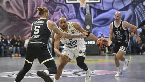 PRENOS, FENERBAHČE - PARTIZAN: Grobari u neverici, šta se ovo događa u Areni?
