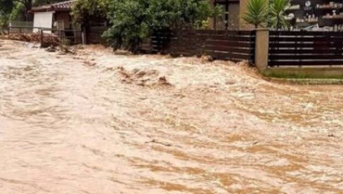 NEVREME NAPRAVILO HAOS U GRČKOJ: Proglašeno vanredno stanje, Krf potpuno razoren (FOTO/VIDEO)