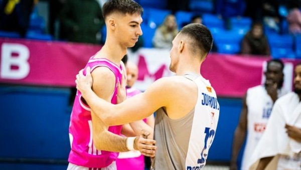 ЗВЕЗДИН ШПИЈУН! Играли Мега и Будућност у АБА лиги, а на трибини - више него занимљиво