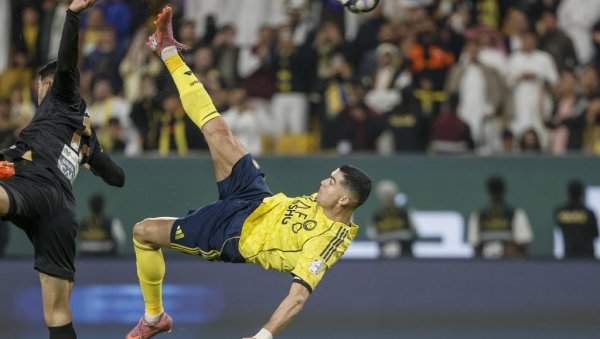 РОНАЛДО ЈЕ И ДАЉЕ МАЈСТОР: Португалац задивио свет, о његовом голу ће се причати (ВИДЕО)