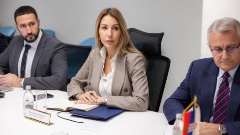 DOK SE ČEKA ODGOVOR AMERIKE PRIORITET DRŽAVE JE JASAN Đedović: Obezbediti pouzdano snabdevanje domaćeg tržišta naftnim derivatima