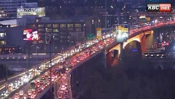 ОВДЕ ЈЕ НАЈВЕЋА ГУЖВА: Возачима се саветује опрез јер је престоница густа - на овим деловима возила миле (ФОТО)