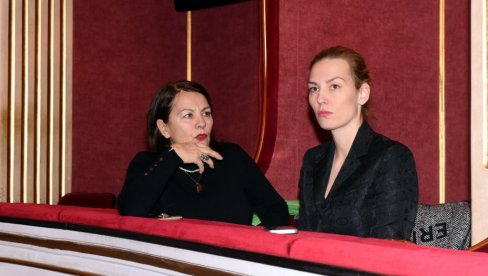 РОДИТЕЉИ ЈЕ ЗБОГ ПРЕТЊИ СКЛОНИЛИ ИЗ БГ-а Глумица прошла кроз пакао: Језа ме прође кад чујем страх у њиховом гласу