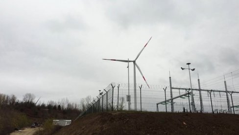 EPS POČEO DA PRAVI STRUJU IZ VETRA: Prvi vetro megavati stigli iz Kostolca