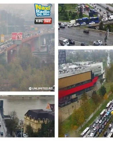 УСПОРЕН САОБРАЋАЈ У БЕОГРАДУ: Због кише и снега возила миле, најкритичније на Газели (ФОТО)