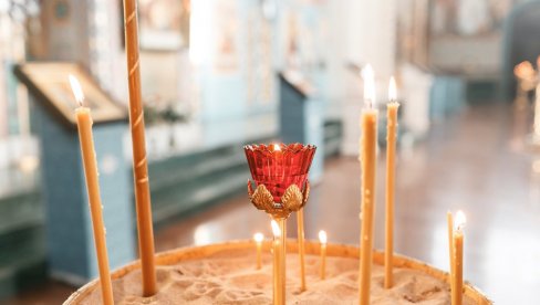 ДАНАС СУ БОЖИЋНЕ ПОКЛАДЕ: Сви који планирају да посте треба да испоштују један обичај