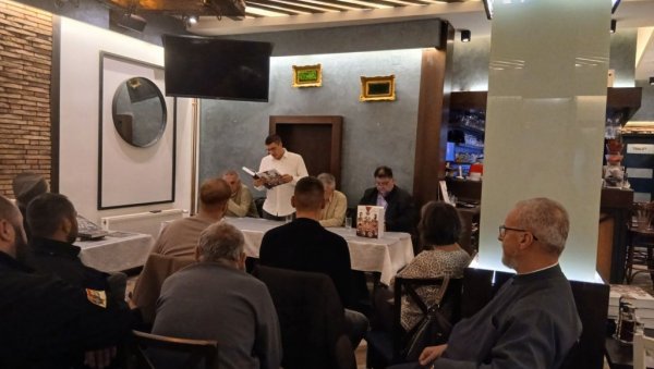 СПОМЕН НА 1100 ДИВ ЈУНАКА: Дело Витезови карађорђеве звезде од  1941. до 1945  представљено у Ваљеву