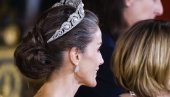 НАДМАШИЛА САМУ СЕБЕ: Шпанска краљица Летиција блиста у гламурозној хаљини Каролине Херере