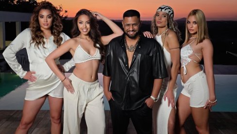 НЕКРУНИСАНИ КРАЉ ВЕСЕЉА УЗЕО ПОЛА МИЛИОНА ЗА ЈЕДНУ ПЕСМУ: Учеснику Звезда Гранда поп дива дала надимак Шећер (ФОТО)