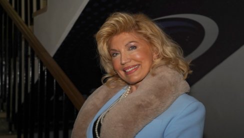 СУЗАНА МАНЧИЋ ПРОГОВОРИЛА О БРАКУ СА ГРЧКИМ БИЗНИСМЕНОМ: „Удата сам, а живим као девојка“