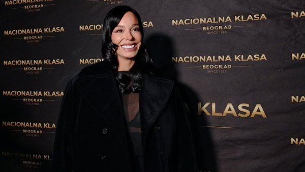 ПАПИР НЕ ОДРЕЂУЈЕ СРЕЋУ У ЉУБАВИ: Едита Арадиновић о каријери, приватном животу, инспипрацији, истинској срећи (ФОТО)