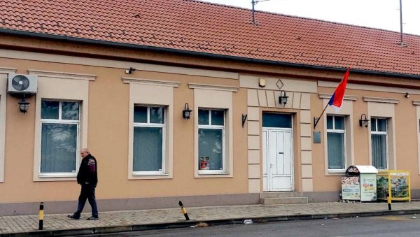 У ВЛАЈКОВЦУ КРАЈ ВРШЦА УНАПРЕЂУЈУ УСЛОВЕ ЖИВОТА ЗА СВАКОГ ОД ОКО 900 СТАНОВНИКА: Самодопринос подиже село