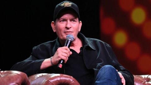 ČARLI ŠIN DUGUJE 15 MILIONA DOLARA ALIMENTACIJE: Oglasila se njegova bivša supruga