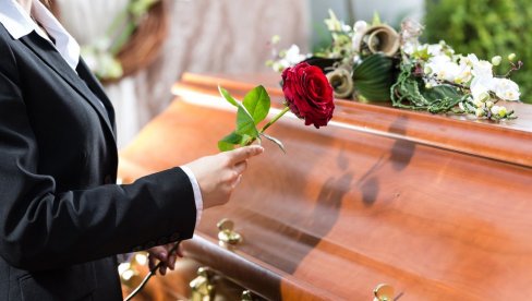 УМРЛО ВИШЕ ЖЕНА: Статистика о преминулима у Београду, ево када је смртност била највећа