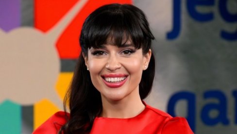 ИВАНА МИЛЕНКОВИЋ ЗА ТВ НОВОСТИ: Судбина отвара врата, али избори говоре ко смо, а неки снови траже тишину да би порасли (ФОТО)