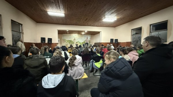 ПОСЛЕ СКОРО ПОЛА ВЕКА ВРАТИО СЕ ПОЗОРИШНУ ЖИВОТ У КОРЕНИТУ: Представа Лед васкрсла сцену и салу