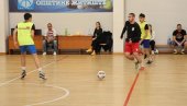 ЗИМСКИ ТУРНИР У МАЛОМ ФУДБАЛУ У БАНАТСКОМ КАРАЂОРЂЕВУ: Богат наградни фонд за победнике
