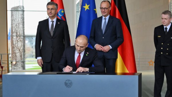 ЗА ШТА СЕ ТО ХРВАТИ СПРЕМАЈУ: Председник Вучић током посете Нишу коментарисао убрзано наоружавање суседа