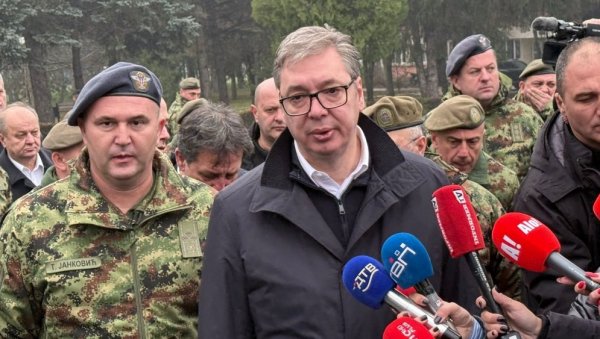 ВУЧИЋ О ОБАВЕЗНОМ СЛУЖЕЊУ ВОЈНОГ РОКА: Убрзавамо процес, биће ускоро