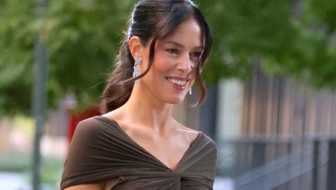 ИЗАШЛА ИЗ КРИЗЕ КАО ПОБЕДНИЦА: Ана Ивановић процветала након развода! (ФОТО)