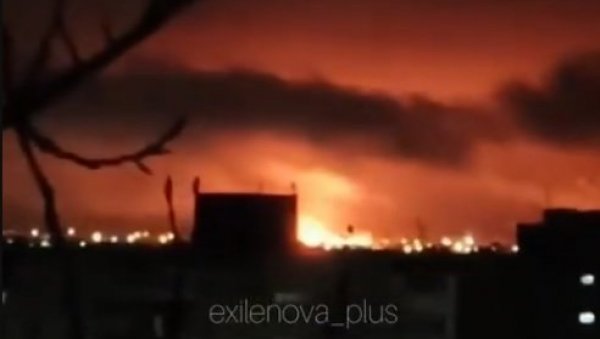 ГОРИ ЈЕДНА ОД НАЈВЕЋИХ РУСКИХ РАФИНЕРИЈА: Украјина жестоко напала - Горе стамбене зграде, људи хитно евакуисани (ФОТО/ВИДЕО)