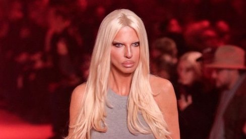 PREPLAKALA SAM CELU NOĆ: Jelena Karleuša o užasnoj situaciji koja joj se dogodila na reviji u Parizu (VIDEO)