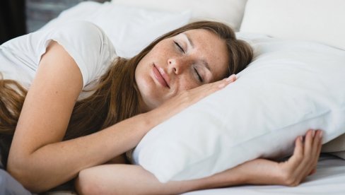 LEKARI UPOZORAVAJU NA POSLEDICE MANJKA SNA: Izračunato optimalno vreme za spavanje