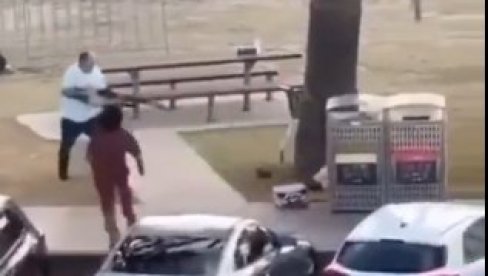 OVAKO JE UHAPŠEN TERORISTA MASAKRA U SIDNEJU: Policija ga uhvatila sa leđa i otela pušku, isplivali jezivi snimci (VIDEO)