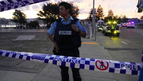 ПРЕЖИВЕО ХОЛОКАУСТ, УБИЛИ ГА НА ПЛАЖИ: Својим телом заклонио супругу од хитаца терориста