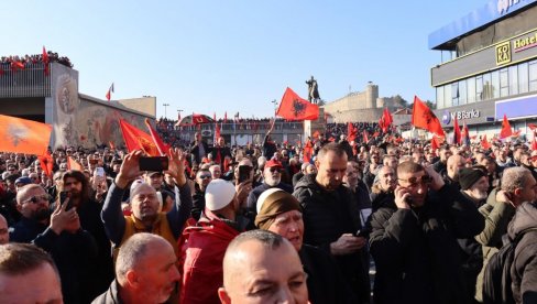 СЛОБОДА ЗА ТАЧИЈА ОПАСНА ЈЕ ОПЕРАЦИЈА: Анализа Новости - Скуп подршке бившим вођама тзв. ОВК у Скопљу део шире акције