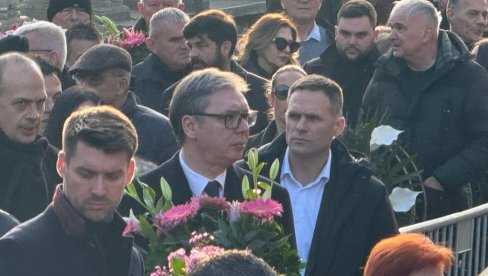SAHRANA JOVANA TERZIĆA: Došao i predsednik Vučić (FOTO/VIDEO)