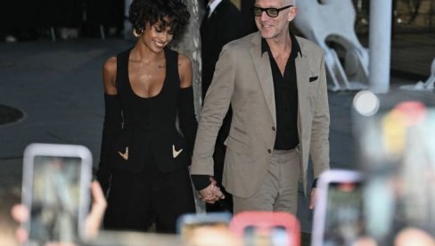 30 ГОДИНА ЈЕ МЛАЂА ОД ЊЕГА И САДА ЈЕ ПРОГОВОРИЛА О РОМАНСИ СА ВЕНСАНОМ КАСЕЛОМ:  Плесали су сатима, потпуно изгубљени у тренутку...