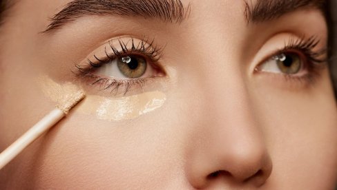 ШМИНКЕРИ КАЖУ ДА ВЕЋИНА ПРВИ ЈЕДНУ ГРЕШКУ СА КОРЕКТОРОМ: Због тога изгледамо старије него што јесмо (ВИДЕО)