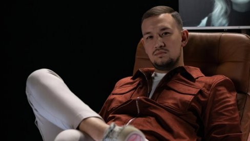 PESMAMA SAM PODIGAO LESTVICU VIŠE: Uroš Živković o novom EP-ju, fotografiji koja je izazvala buru, ulozi oca i pogledu u budućnost (FOTO)