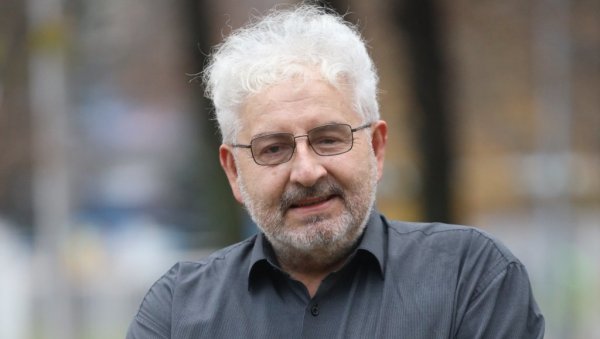 „УГРУШАК“ ПРЕД ЧИТАОЦИМА: Нова књига песама Живорада Недељковића у издању КЦ „Рибница“