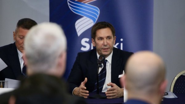 ДИГЛИ СМО СРПСКУ АТЛЕТИКУ ИЗ ПЕПЕЛА! Веселин Јевросимовић предао штафету новом председнику Савеза: На пола смо пута...