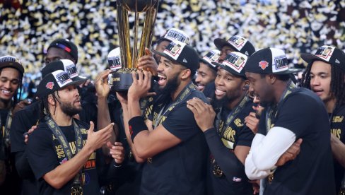 ТИМСКОМ ИГРОМ СУ СРУШИЛИ СПАРСЕ И ОСВОЈИЛИ КУП: Никси стигли до трофеја након пола века